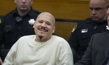 Con una sonrisa siniestra, asesino mexicano de policías recibe sentencia a pena de muerte