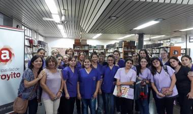 VISITA A NUESTRA BIBLIOTECA MUNICIPAL