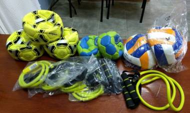 Nuevos elementos deportivos para el Polideportivo Municipal
