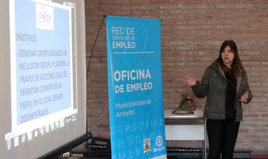 Se presentó Programa Jóvenes con más y mejor Trabajo en el IPEM 329 Arq. Osvaldo Pons