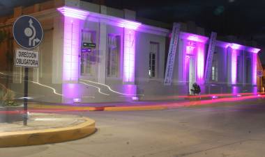 El Museo Municipal se viste de Rosa en el marco del mes de la lucha contra el cáncer