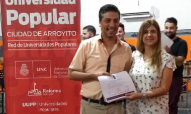 ENTREGA DE CERTIFICADOS A ALUMNOS DE LA BANDA SINFÓNICA MUNICIPAL