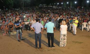 ARROYITO RECUPERÓ SU BALNEARIO CON UN GRAN ESPECTÁCULO