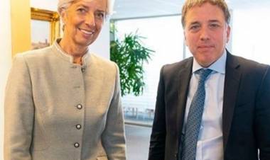 Acuerdo con el FMI  El Gobierno venderá 9.600 millones de dólares hasta fin de año para evitar fuertes subas
