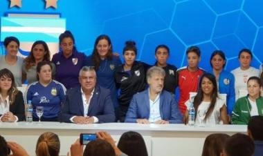 Es oficial: se profesionaliza el fútbol femenino
