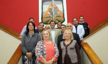 EL INTENDENTE CRAVERO SE REUNIÓ CON AUTORIDADES DE LA P.F.A. E INTENDENTES  DE LA RUTA N° 19