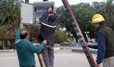 INTERNET LIBRE EN PLAZAS DE ARROYITO 