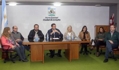 EL INTENDENTE CRAVERO ALQUILO UN NUEVO  ESPACIO PARA QUE FUNCIONE LA SEDE DE PAMI ARROYITO.