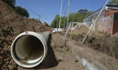 CLOACAS SECTOR SUR A PUNTO DE SER UNA REALIDAD, LUEGO DE LAS GESTIONES DEL INTENDENTE CRAVERO 