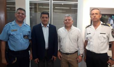 El Intendente Municipal, Gustavo Benedetti concretó la puesta en marcha de un nuevo puesto Policial que se instalará en El Fuertecito