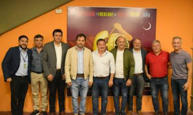 El Intendente Gustavo Benedetti participó del Festival Nacional de Folklore en Cosquín junto a Intendentes de la Provincia