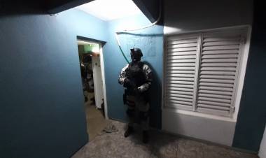 DOS DETENIDOS POR DELIVERY DE DROGAS EN ARROYITO