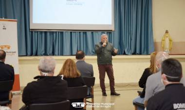 PRESENTACIÓN DE PROTOCOLOS DEL CEA Y FIRMA DEL ACTA DE COMPROMISO