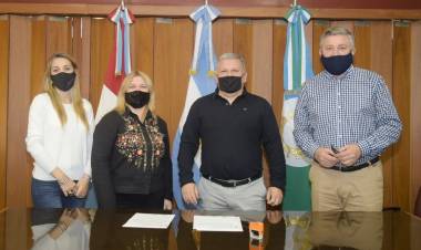 NUEVA ETAPA DE COMPROMISO SOCIAL Y COMUNITARIO A TRAVÉS DE UN ACUERDO CON COMERCIANTES