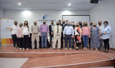 SE REALIZÓ EL PRIMER CONVERSATORIO SOBRE CIUDADES INTELIGENTES EN ARROYITO