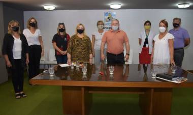 EL INTENDENTE SE REUNIÓ CON DIRECTIVOS DE LAS ESCUELAS PRIVADAS DE NUESTRA CIUDAD