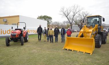 EL MUNICIPIO REALIZA UNA INVERSIÓN DE MÁS DE 5 MILLONES DE PESOS PARA MEJORAR LA FLOTA DE MAQUINARIAS DE SERVICIOS PÚBLICOS