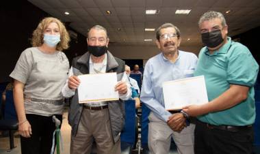 ARROYITO RECONOCE A CIUDADANOS REPRESENTANTES DEL TANGO