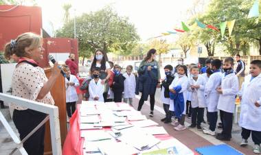 COMENZÓ LA 14° FERIA DEL LIBRO «HABÍA UNA VEZ»