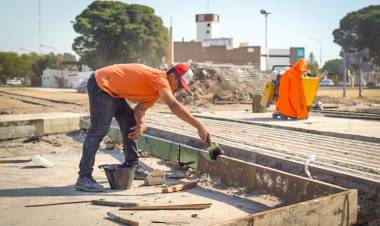 AVANZA EL PLAN INTEGRAL DE BACHEO Y REPOSICIÓN DE LOSAS DE HORMIGÓN POR PARTE DE VIALIDAD NACIONAL