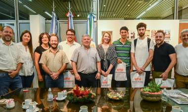 LA VICERRECTORA DE LA UNC VISITÓ EL ESPACIO DONDE FUNCIONARÁ EL FUTURO POLO EDUCATIVO DE ARROYITO