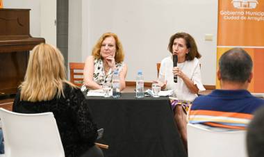 SE REALIZÓ LA DISERTACIÓN “PENSAR LA VIOLENCIA Y SU COMPLEJIDAD”