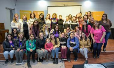 MÁS DE 40 DOCENTES SE CAPACITARON EN EL DESARROLLO INTEGRAL DE LA PRIMERA INFANCIA