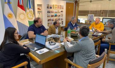 EL EQUIPO ECONÓMICO JUNTO AL INTENDENTE AVANZAN EN PROYECTOS PARA EL 2024