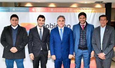 Cinco gobernadores se unen en un frente electoral rumbo a octubre