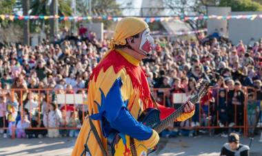 Arroyito celebró a lo grande el Día de las Infancias con Piñón Fijo