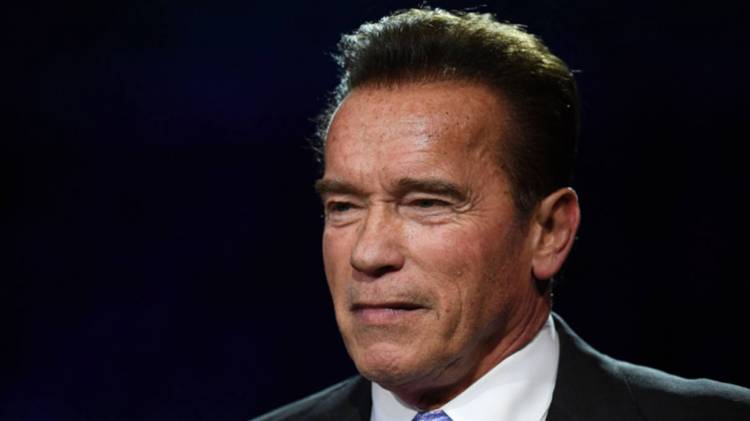 Arnold Schwarzenegger fue sometido a operación a corazón abierto