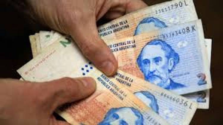 Comercios están obligados a recibir billetes de 2 pesos