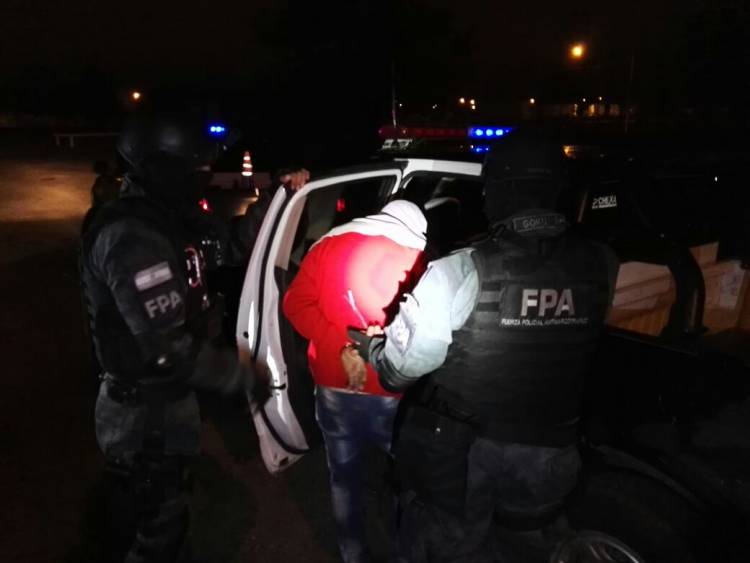 LA FRANCIA:  PAREJA DETENIDA CON ENVOLTORIOS DE COCAÍNA LISTOS PARA LA VENTA
