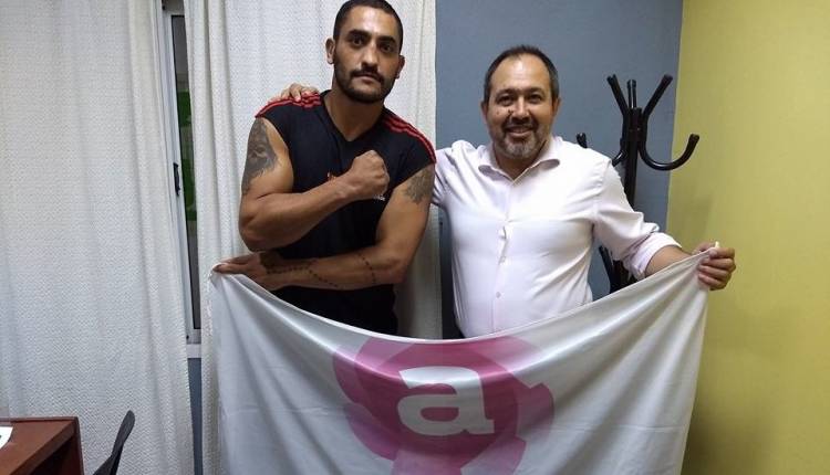 Leonardo Ahumada campeón en Kickboxing