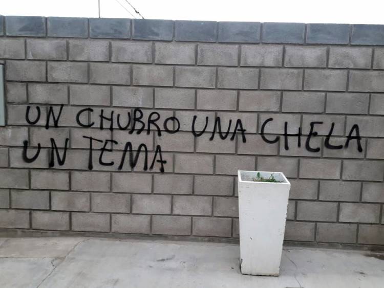 Repudio por pintadas en el Centro de Salud “Dr. Carlos Vieyra”