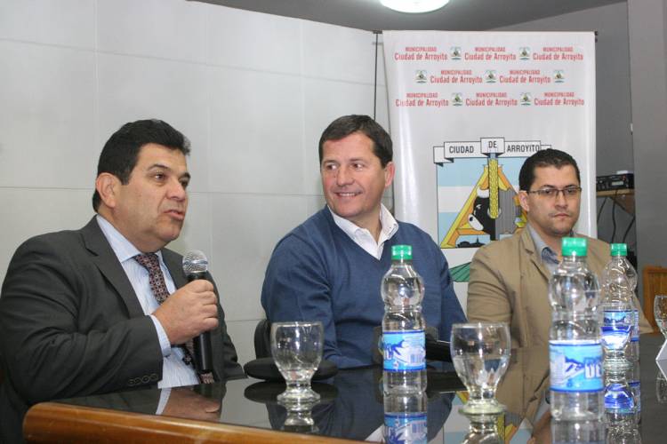 ARROYITO RECIBE AL DESTACADO PROF. RICARDO VARGAS GONZALES DE COSTA RICA, JORNADAS INTENSAS DE CAPACITACIÓN PARA LA BANDA SINFÓNICA