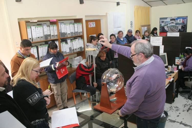 SE SORTEARON LAS UBICACIONES PARA LAS VIVIENDAS DEL PLAN CASA Y CASA SOCIAL
