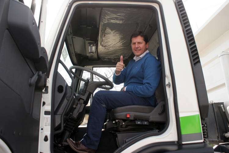 EL MUNICIPIO INCORPORÓ NUEVOS VEHÍCULOS A LA FLOTA OFICIAL