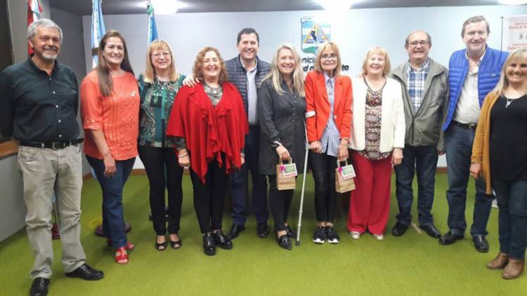 Se homenajeó a Maestras Jubiladas
