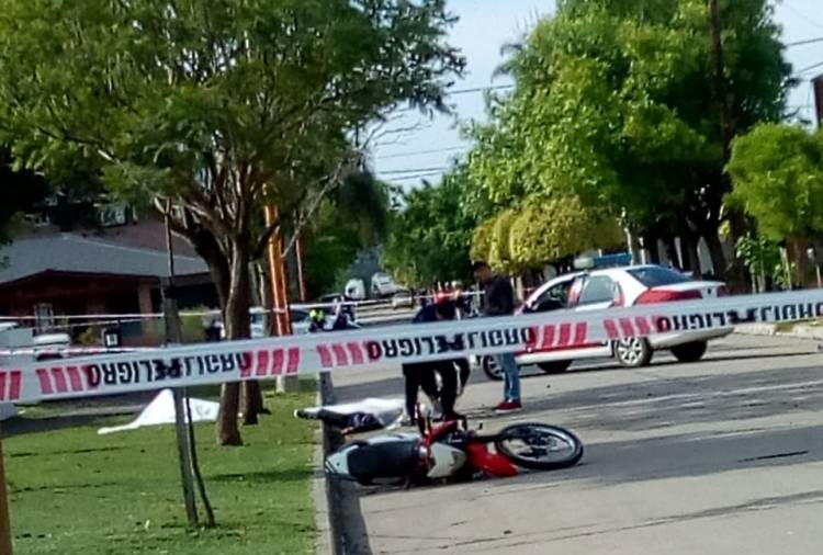 Accidente fatal : Dos Jovenes perdieron la vida en nuestra ciudad.