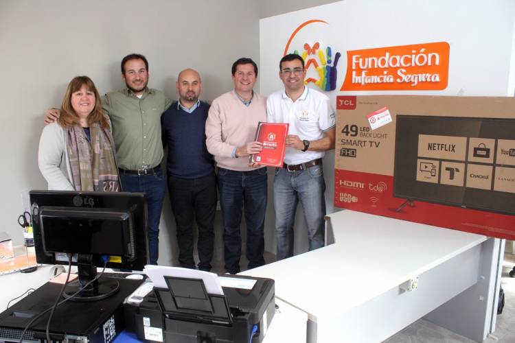 EL INTENDENTE CRAVERO SE REUNIÓ CON IVÁN ORELLANO  PTE. FUNDACIÓN INFANCIA SEGURA