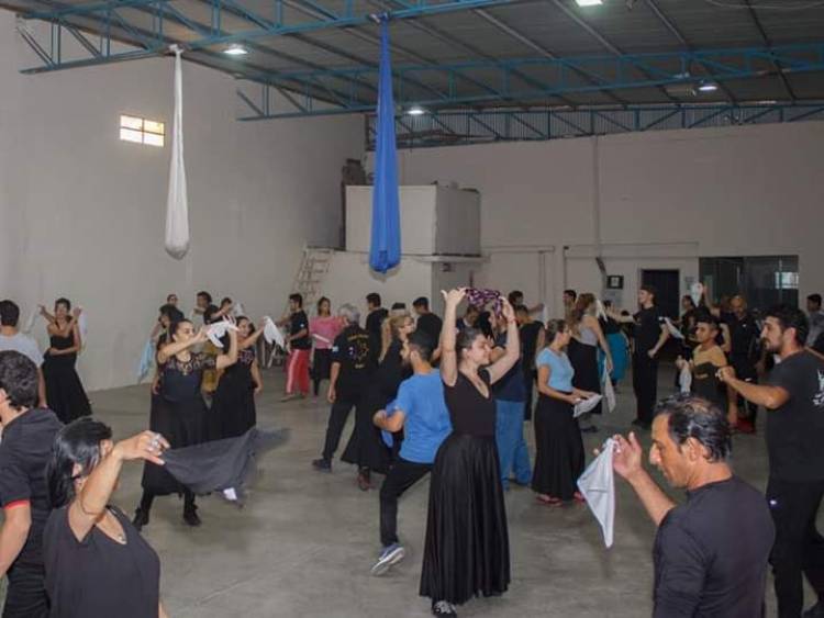 En el Ctro. Vecinal Xanaes se realizó una capacitación de Zamba y Cueca 