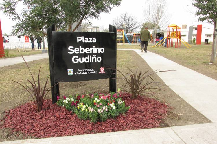 Arroyito: Sigue recuperando espacios públicos  Se inauguró  la Plaza Seberino Gudiño