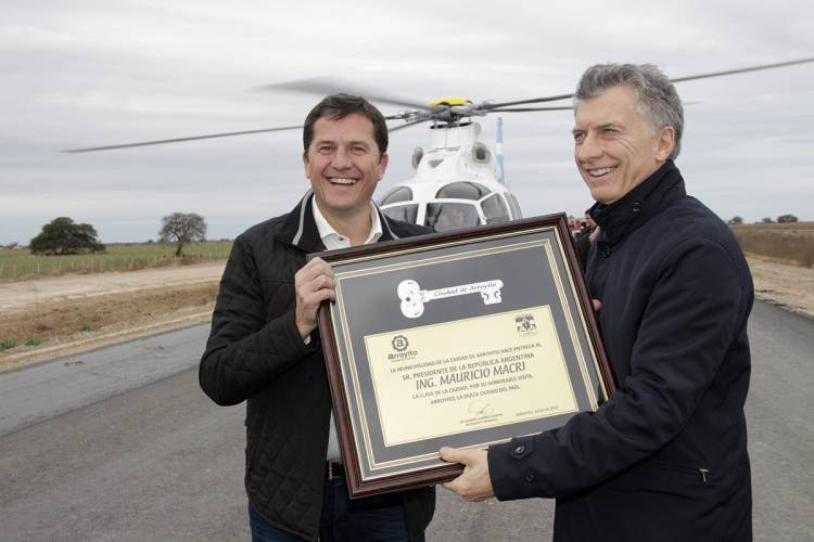 El Presidente Macri y el Intendente recorrieron la obra de la Autopista Ruta Nacional 19
