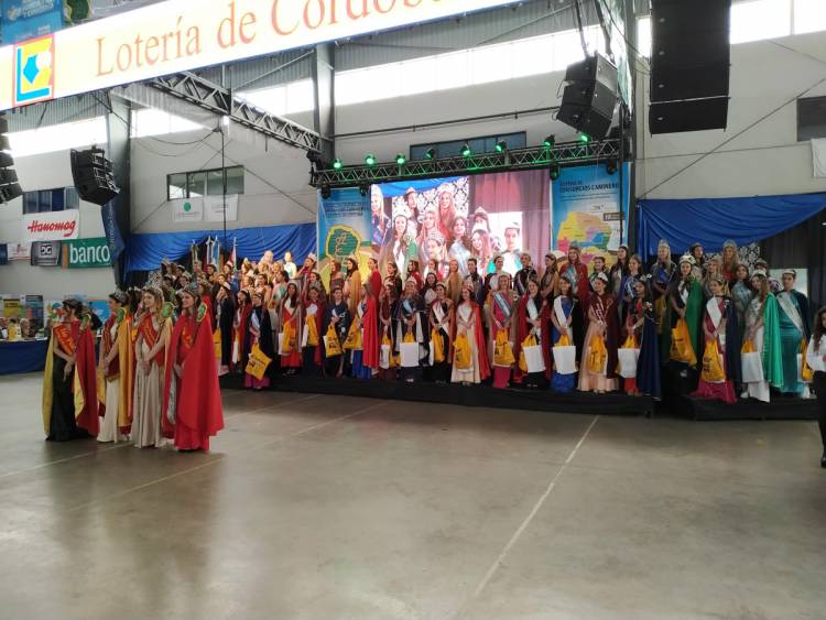 Reinas participaron en la Fiesta Provincial de los Consorcios Camineros