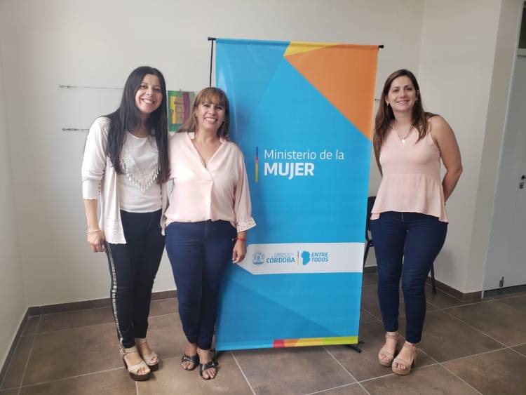 Reunión con el Ministerio de la Mujer del Gobierno de la Provincia de Córdoba.