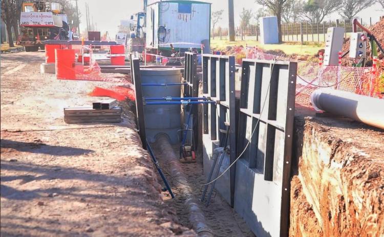 INSTALACIONES EN LA OBRA DE CLOACAS DE SECTOR SUR