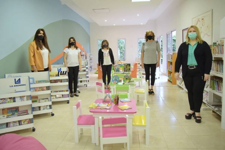 EL GOBIERNO MUNICIPAL RECIBIÓ MÁS DE 600 LIBROS INFANTILES DE LA FUNDACIÓN LEER PARA LA BIBLIOTECA MUNICIPAL POPULAR ALMAFUERTE