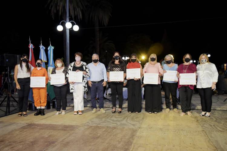 CONMEMORACIÓN DEL DÍA DE LA MUJER