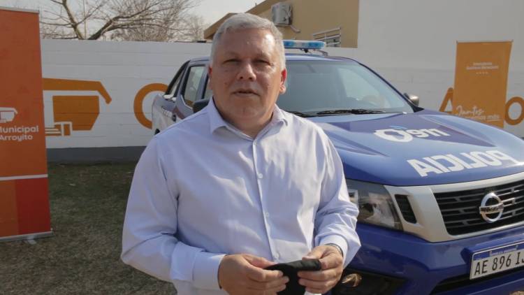 EL INTENDENTE GESTIONÓ UN MÓVIL POLICIAL PARA LA COMISARÍA LOCAL